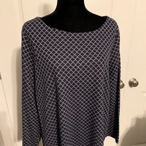 Talbots Navy blue and white knit top